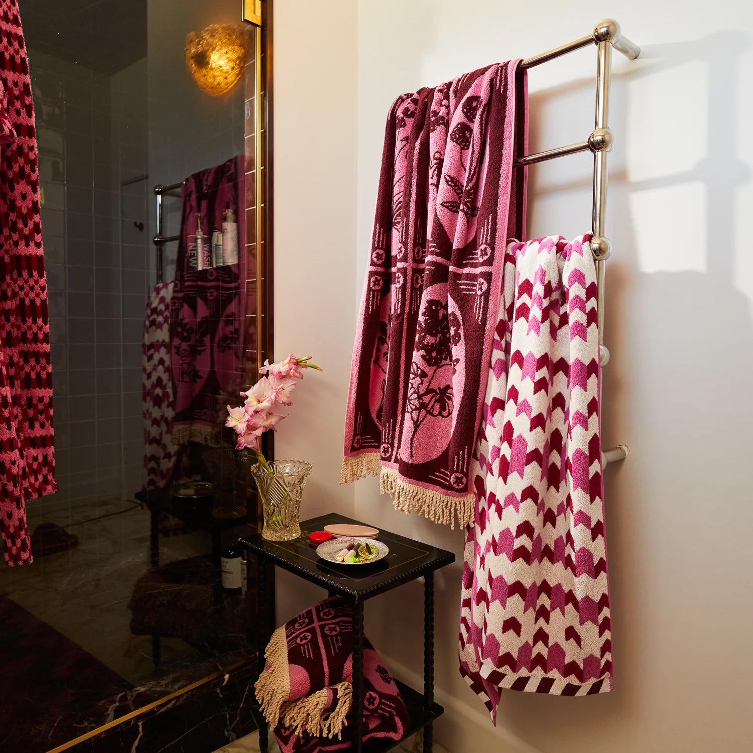 Beach Sheet - Pink Floral Frames